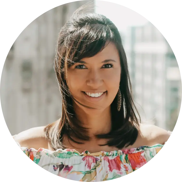 Portraitbild Clarissa Z. Senior Sales Managerin bei salesjob